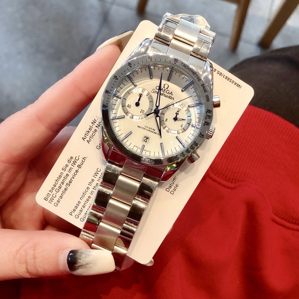 ブランド時計角部分ディテール